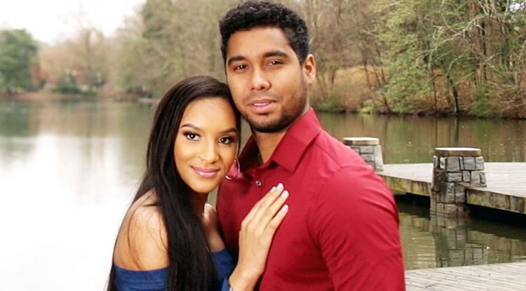 90 Day Fiance: A recent photo of a couple has fans wondering if they are still together, following the latest proposal