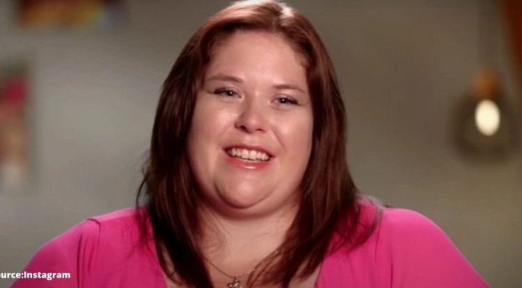 90 Day Fiance: A colorful beach outfit makes Ella Johnson look confident
