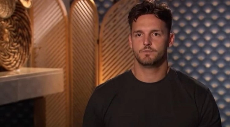 Logan reveals his struggles with mental health during the Bachelorette 