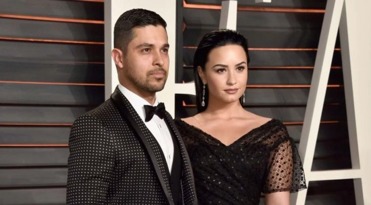 After appearing to criticize her ex Wilmer Valderrama, Demi Lovato claims that dating older men 'isn't sexy'