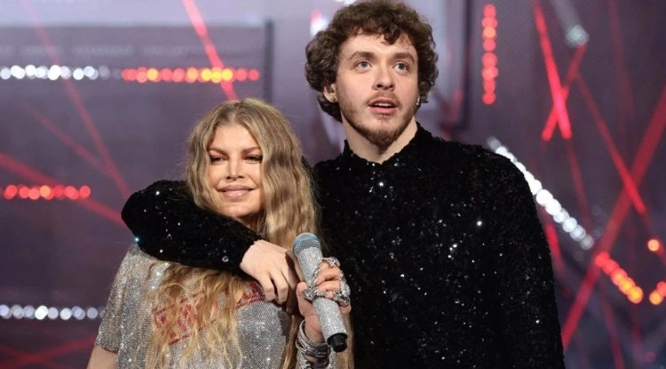 Fergie's Surprise Live Performance With Jack Harlow At 2022 MTV VMAs: Watch